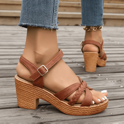 Gia - Mellemhøje Hæle Sandaler